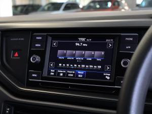 Volkswagen Polo hatch 1.0TSI - Image 11