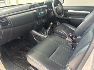 Toyota Hilux 2.4GD single cab S (aircon) - Image 7