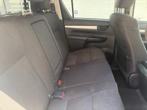 Toyota Hilux 2.4GD-6 double cab 4x4 Raider X auto - Image 13