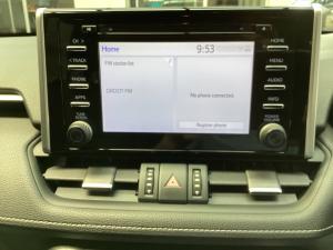 Toyota RAV4 2.0 VX - Image 13