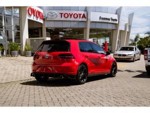 Volkswagen Golf GTI TCR - Image 2