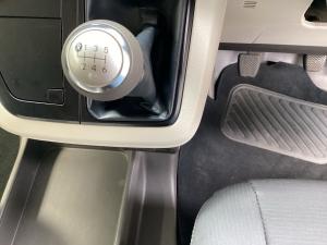 Toyota Quantum 2.8 LWB bus 11-seater GL - Image 12