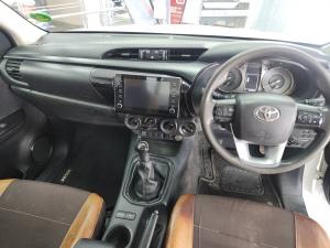 Toyota Hilux 2.4GD-6 single cab 4x4 Raider manual - Image 6