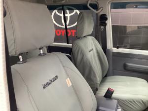 Toyota Land Cruiser 79 4.0 V6 double cab - Image 15