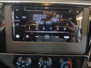 Toyota Corolla Quest 1.8 Plus manual - Image 12