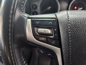 Toyota Land Cruiser 200 V8 4.5D VX-R automatic - Image 9