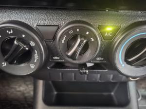 Toyota Hilux 2.0 VvtiP/U Single Cab - Image 12