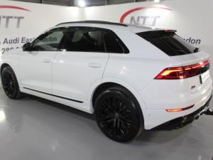 Audi Q8 55TFSI Quattro TIP Black Edition - Image 6