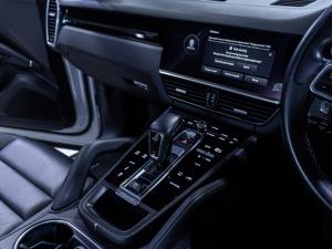 Porsche Cayenne Cayenne - Image 10