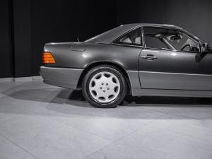 Mercedes-Benz SL 320 automatic - Image 10