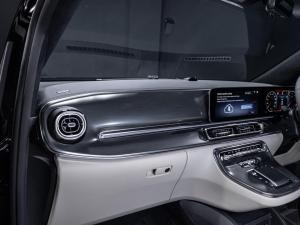 Mercedes-Benz V-Class V300d Exclusive - Image 12