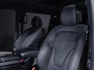 Mercedes-Benz V-Class V300d Exclusive - Image 13
