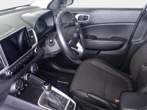 Hyundai Venue 1.0T Fluid auto - Image 14