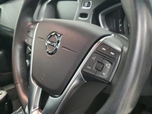 Volvo V40 D2 Inscription - Image 16