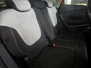 Renault Captur 66kW turbo Blaze - Image 17