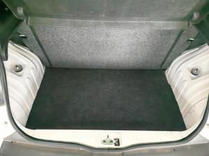 Renault Kwid 1.0 Climber manual - Image 15