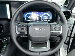 Toyota Land Cruiser Prado 2.8GD VX-L - Image 20