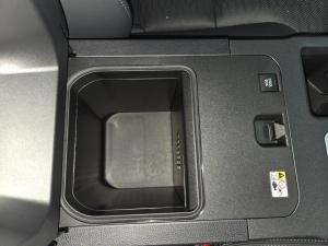 Toyota Land Cruiser Prado 2.8GD VX-L - Image 21