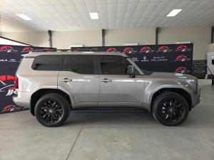Toyota Land Cruiser Prado 2.8GD VX-L - Image 3