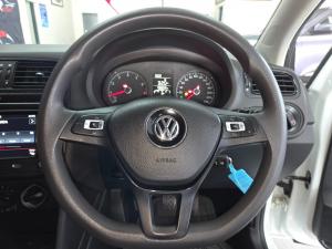 Volkswagen Polo Vivo hatch 1.4 Comfortline - Image 16