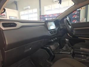 Renault Kiger 1.0 Turbo Intens manual - Image 11