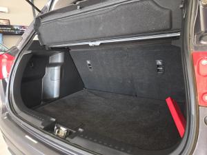 Suzuki Vitara Brezza 1.5 GL - Image 16