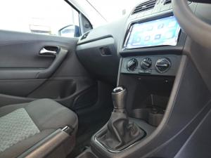 Volkswagen Polo Vivo hatch 1.4 Life - Image 10