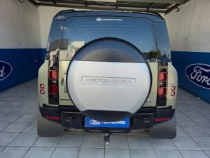 Land Rover Defender 110 D240 X-Dynamic HSE - Image 5