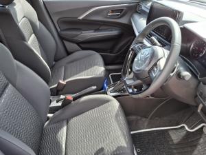 Suzuki Swift 1.2 GLX auto - Image 10