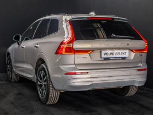 Volvo XC60 B5 AWD Essential - Image 8