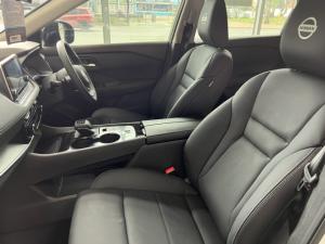 Nissan X-Trail 2.5 Visia - Image 6