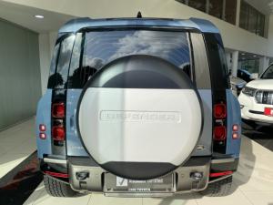 Land Rover Defender 110 D240 X-Dynamic SE - Image 4