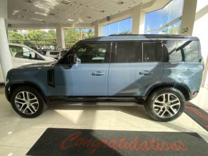 Land Rover Defender 110 D240 X-Dynamic SE - Image 6