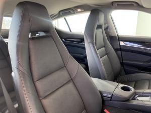 Porsche Panamera 4S - Image 10