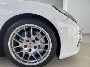 Porsche Panamera 4S - Image 6