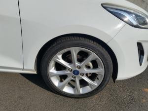 Ford Fiesta 1.0T Titanium - Image 12