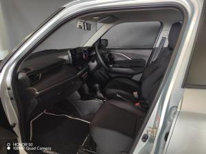 Suzuki Swift 1.2 GLX auto - Image 9