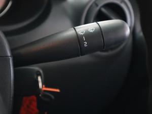 Nissan NP200 1.6i safety pack (aircon) - Image 16