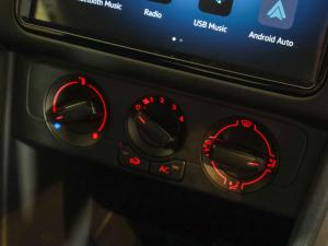 Volkswagen Polo Vivo hatch 1.4 - Image 18