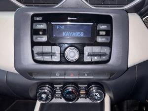 Nissan Magnite 1.0 Visia auto - Image 14