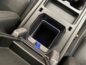 Land Rover Defender 110 D300 X-Dynamic HSE - Image 19