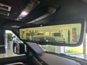 Land Rover Defender 110 D250 SE - Image 12