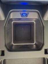 Land Rover Defender 110 D250 SE - Image 14