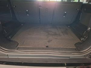 Land Rover Defender 110 D300 X - Image 16