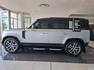 Land Rover Defender 110 D300 X - Image 5