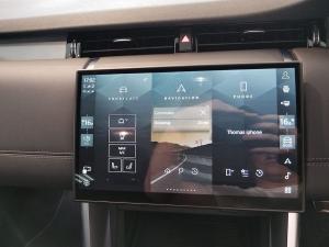 Land Rover Discovery Sport D200 R-Dynamic HSE - Image 12