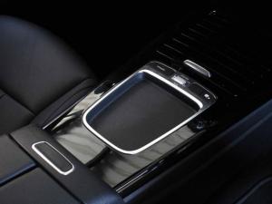 Mercedes-Benz A-Class A200 hatch Progressive - Image 13