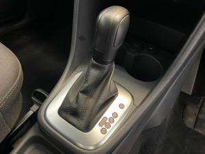 Volkswagen Polo Vivo hatch 1.6 Life - Image 9