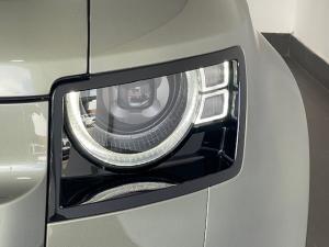 Land Rover Defender 110 D300 X-Dynamic HSE - Image 14