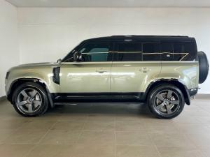 Land Rover Defender 110 D300 X-Dynamic HSE - Image 3